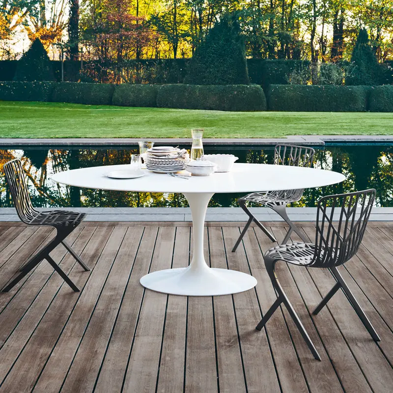 Loncin design outdoor terras meubels loncin leuven sint-truiden Hasselt Limburg Brabant knoll saarinen dining outdoor terras.webp