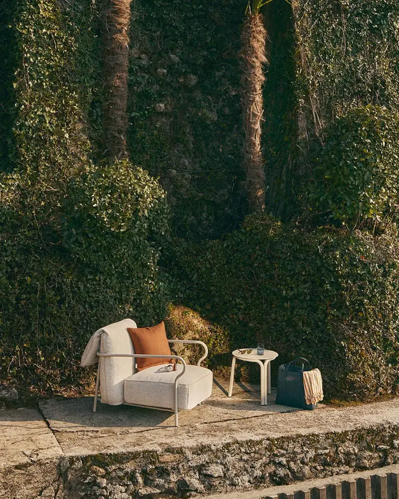 Eenzit fauteuil buiten outdoor Loncin Leuven Hasselt Sint-Truiden Limburg Brabant Hasselt  poltrona_salo_unopiu_2025_1.webp