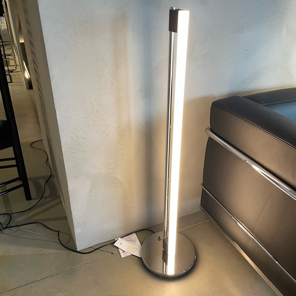 Tube Light Floor