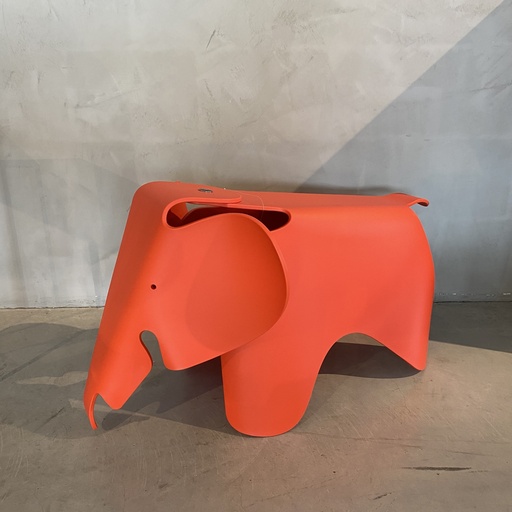 [1850] Eames Elephant