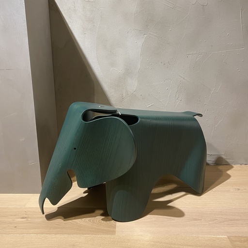 [6061] Eames Elephant Plywood Green